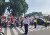 Hari Pahlawan 10 November 2022 di Kota Blitar, Pengendara Berhenti Ikut Mengheningkan Cipta