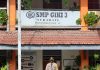Kapolsek Sukolilo Memimpin Upacara Bendera Di SMP SMA Giki 3