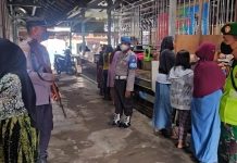 Ciptakan Situasi Aman dan Kondusif, Polsek Ponggok Lakukan Patroli Dialogis