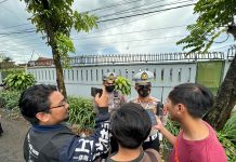Tim Tanggap Bencana Polres Tulungagung Tangani Pohon Tumbang, Akses Jalan Kembali Normal
