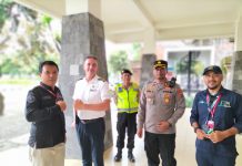 Kapal Pesiar Super Jumbo Sandar Di Pelabuhan Benoa Angkut Ribuan Tourist Asing.
