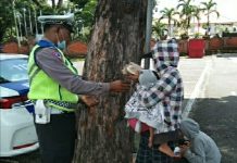 Sat Lantas Polres Bandara Peduli kepada Sesama