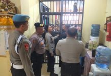 Wakapolres Kompol Putu Diah Kurniawandari Cek Ruang Tahanan