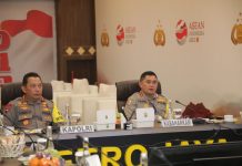 Kapolri Pantau Command Center Pengamanan KTT Asean