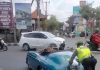 Kendaraan Mogok Di Jalur Padat, Personel Polantas Gerak Cepat