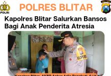Kapolres Blitar Salurkan Bansos Bagi Anak Penderita Atresia