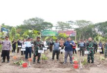 Peduli Kelestarian Alam, Kodim 0808/Blitar Gelar Karya Bakti Penanaman Pohon