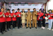 PJ Bupati Sampang Tinjau langsung Gerakan Pangan Murah di Alun – Alun Trunojoyo