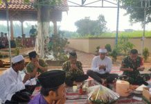 Hadi Purwanto Berkumpul Bersama Di Makam Umum Desa Banjarsari Mendoakan Para Leluhur