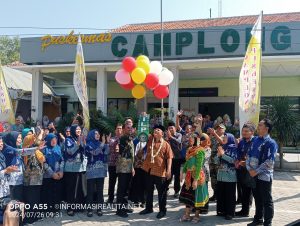Pj Bupati Sampang Bersama Kadinkes Sampang Lepas Balon