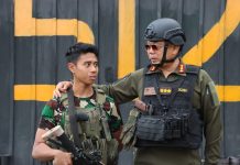 Jalin Sinergitas, Kasatgas Humas Operasi Damai Cartenz-2025 Kunjungi Pos Pamtas Yonif 512 di Oksibil