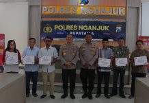 Polres Nganjuk Salurkan Bansos untuk Penyandang Disabilitas di Bulan Ramadan