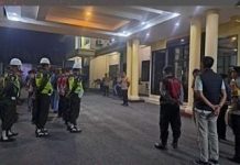 Razia Gabungan POM TNI-Polri Sasar Eks Lokalisasi Guyangan, Sejumlah Miras Diamankan