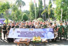 Surprise Ulang Tahun Penuh Haru untuk Wali Kota Kediri dari TNI-Polri