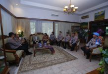 Anjangsana HUT Bhayangkara ke-79, Polri Kunjungi Mantan Kapolri Jenderal (Purn) Roesdihardjo
