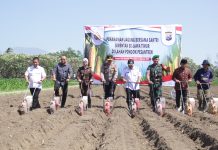 Penanaman Jagung Serentak Kuartal III, Wujud Kolaborasi Polres Kediri Kota dan Pondok Pesantren Dukung Swasembada Pangan