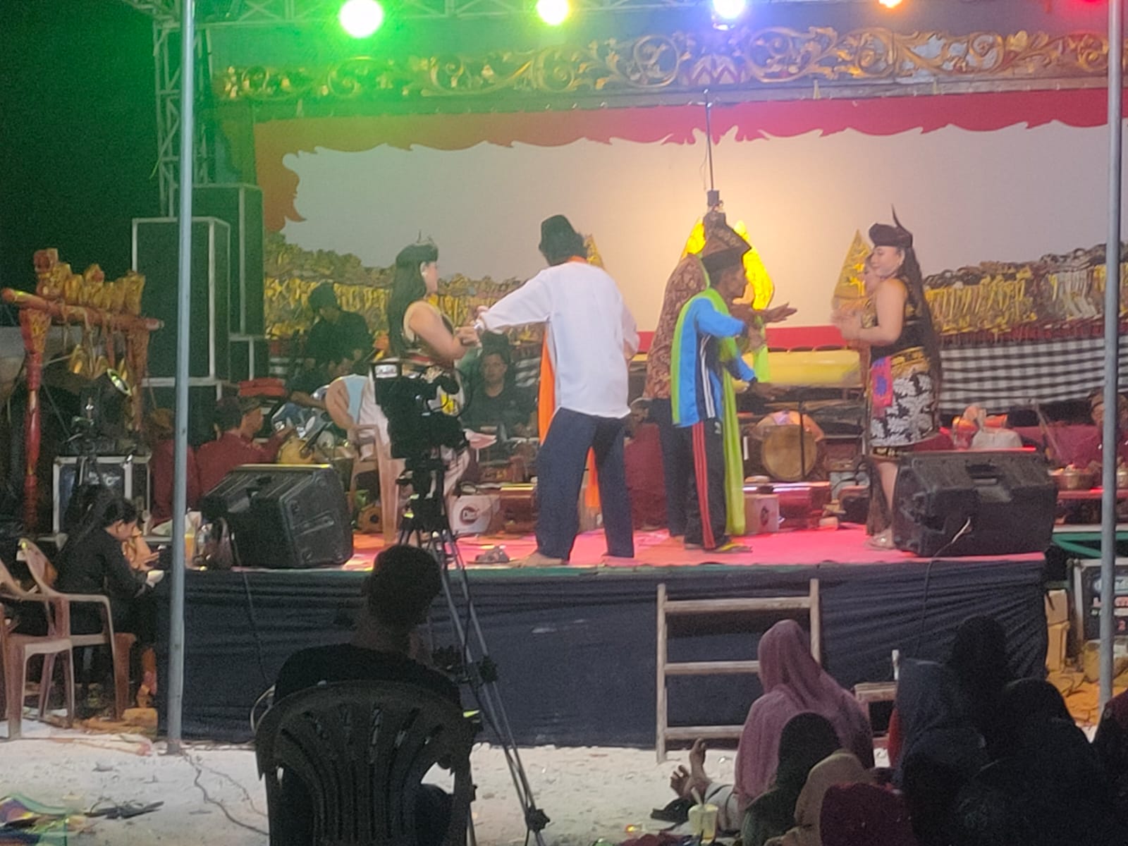 Polsek Kalitengah Gelar Patroli Kota Presisi dan Pengamanan Wayang Kulit, Wujudkan Harkamtibmas Kondusif