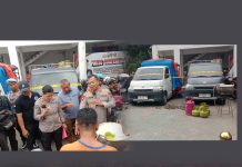 Satreskrim Polrestabes Surabaya Amankan Pelaku Oplos LPG 3kg Menjadi 12 kg Bright Gas