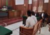 Dua Mahasiswa Terdakwa Dugaan Pemerasan Kadindik Jatim Dituntut 1 Tahun 6 Bulan Penjara