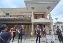 Bareskrim Geledah Rumah Pengusaha Emas di Surabaya, Sita Puluhan Kilogram Emas Batangan