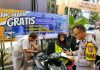 Pasang Alarm Gratis di Polsek Wonocolo Sepuluh Pendaftar Pertama Diberi Bonus Buah Durian