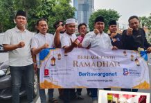Beritawarga.net Bagikan 400 Takjil di Depan Taman Apsari, Dilanjutkan Buka Bersama di Kantor AMI