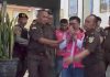 Tangis Ketua DPRD Magetan Pecah Saat Digiring ke Tahanan, Tersangka Kasus Korupsi Dana Pokir